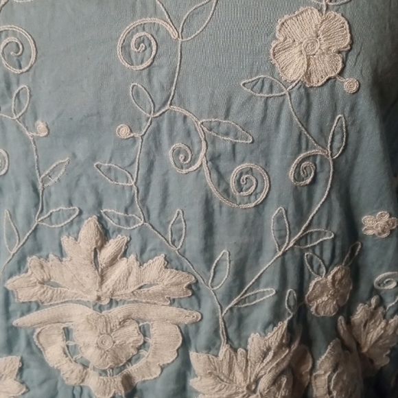 Boden Light Blue White Floral Embroidery Cotton Ruched 1/2 Sleeve Blouse Size 2 - Picture 8 of 9